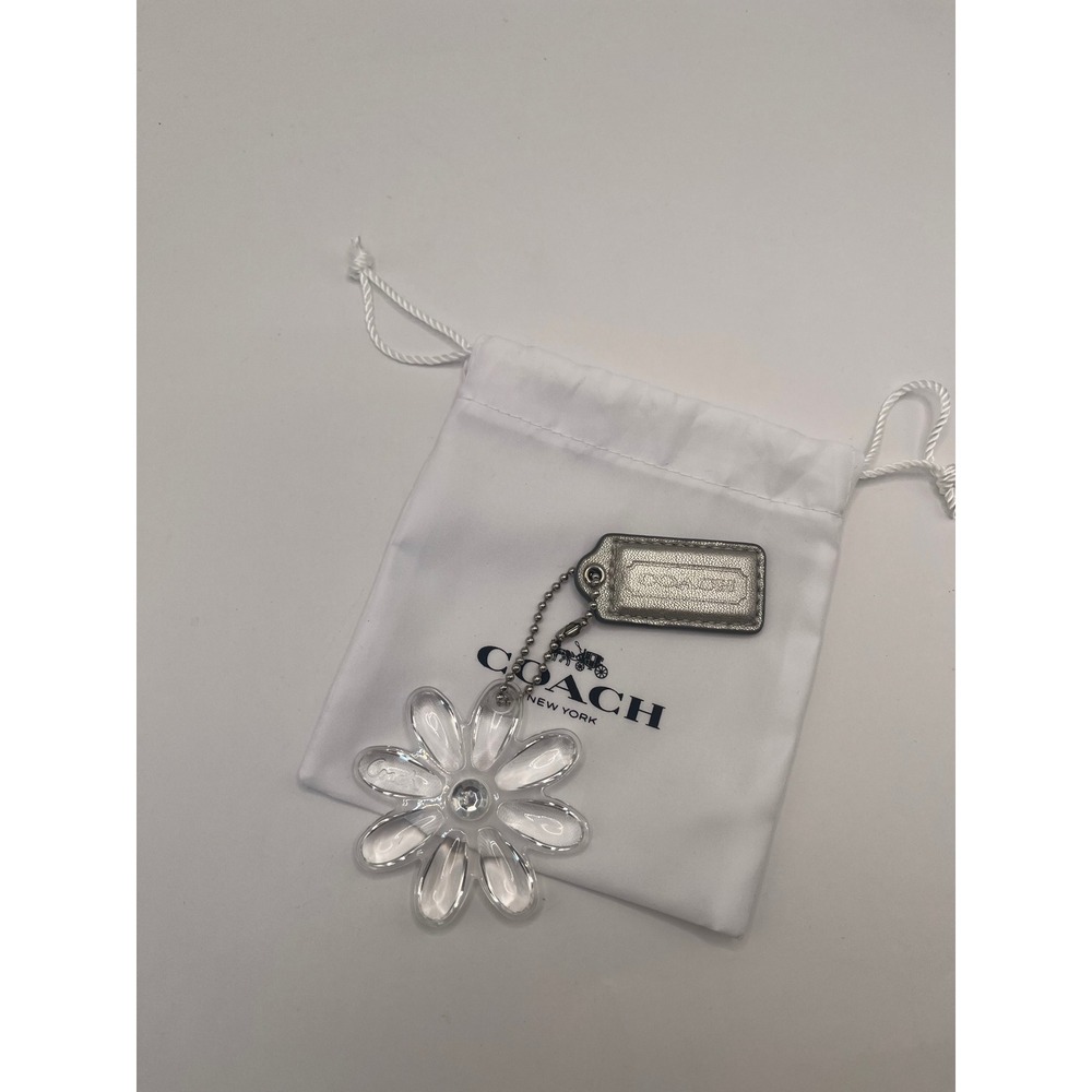 Vintage Coach Clear Acrylic Daisy Flower Bag Key Charm Silver Leather Hangtag